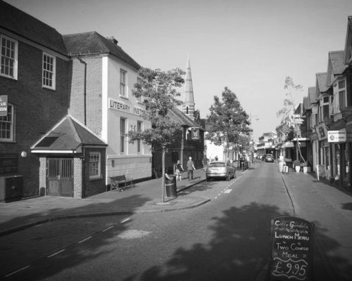 Ballroom dance classes in Egham